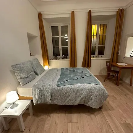 Le Petit Cafe - Centre Ville, Parking Gratuit Lägenhet