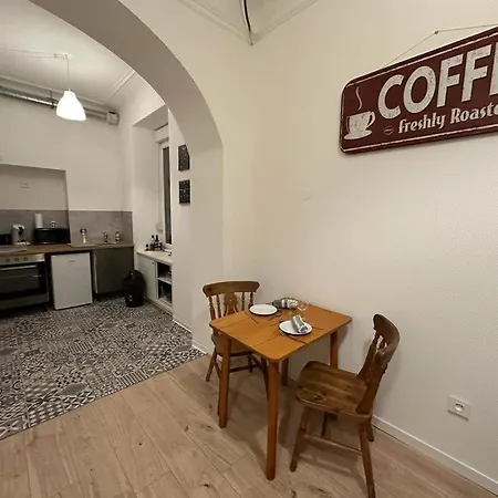 公寓 Le Petit Cafe - Centre Ville, Parking Gratuit *